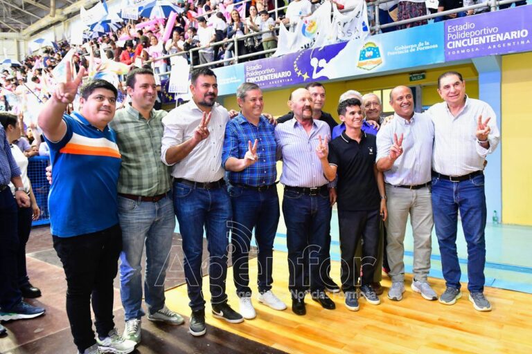 En el Día de la Lealtad, intendentes respaldaron la gestión del gobernador Insfrán y al Modelo Formoseño