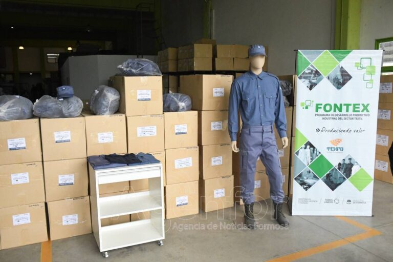 El FONTEX entregó indumentaria a la Policía de Formosa