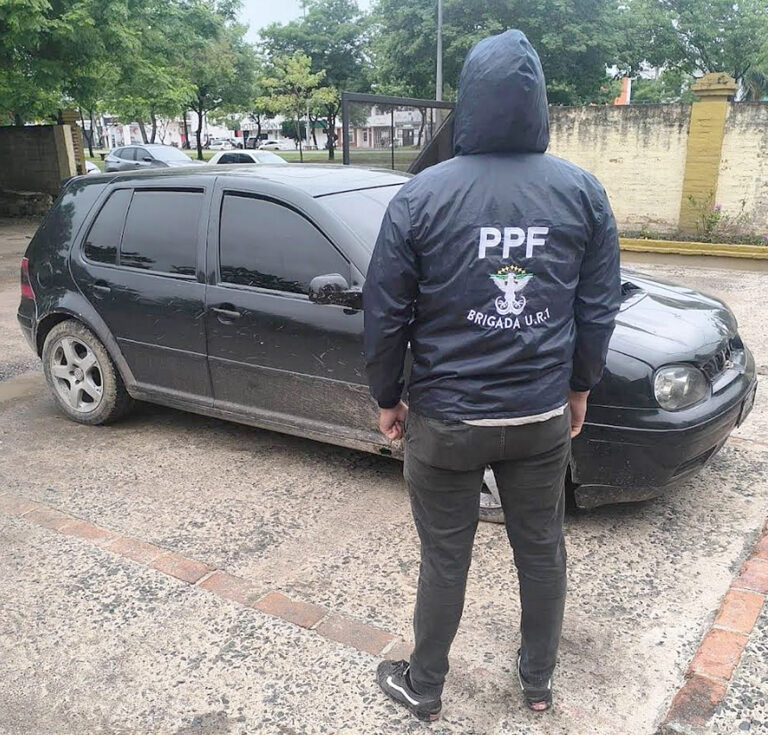 La Policía detuvo a un sujeto, recuperó un tubo de gas y secuestró un vehículo