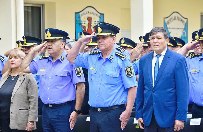Se realizó emotivo homenaje a los policías formoseños caídos en cumplimiento del deber