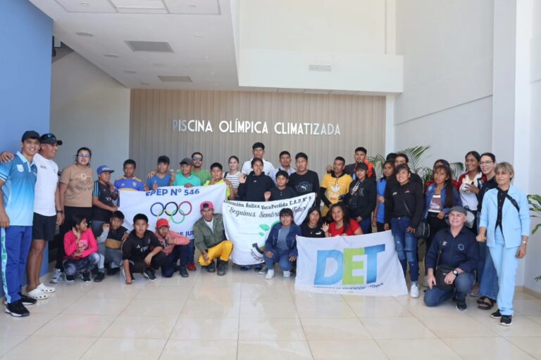 Finalizó la visita a la Capital de estudiantes del oeste: Conocieron hermosos lugares