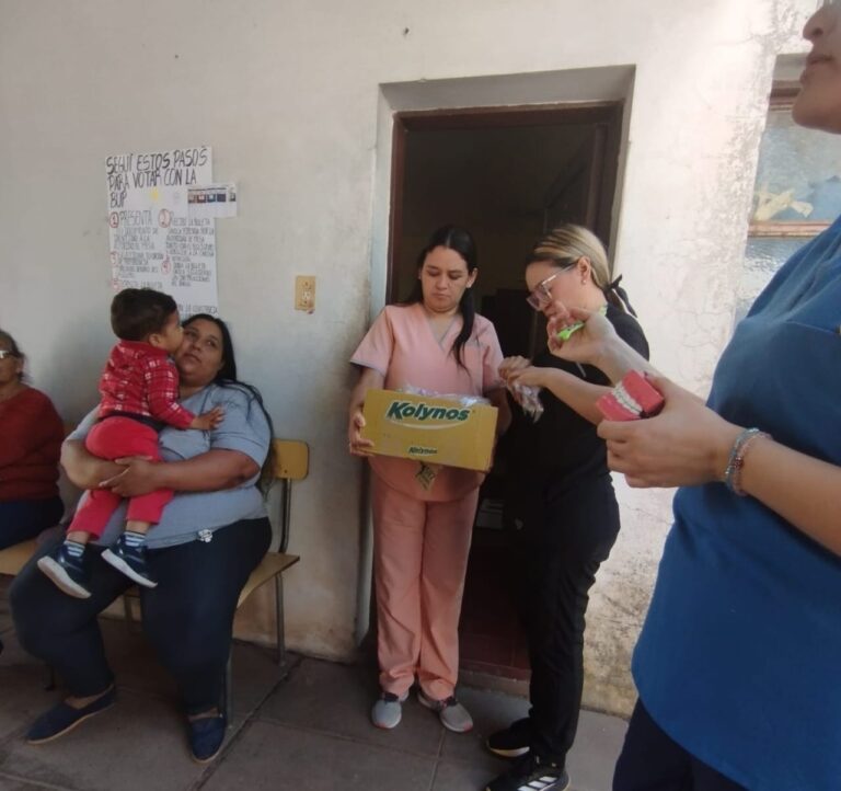 Atención primaria de la salud para los vecinos de la colonia Kilómetro 100