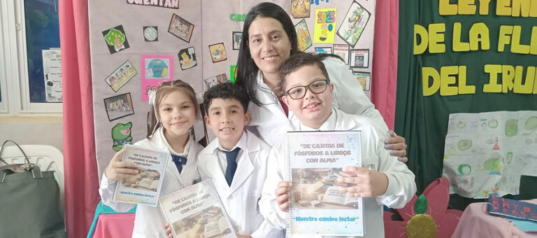 La Expo Lectura en Comunidad en la EPEP N124 tuvo destacados trabajos del Nivel Primario