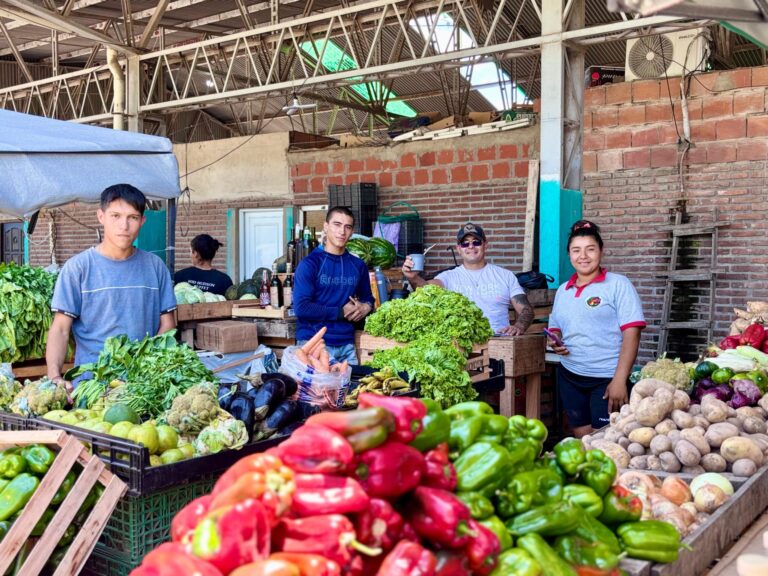 Gran éxito en una nueva edición de la Frutiferia en el mercado de la Ciudad
