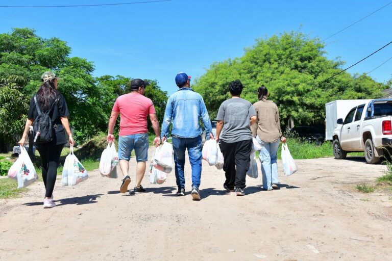 Comenzó la preparación de las bolsas navideñas que el Gobierno entrega cada año