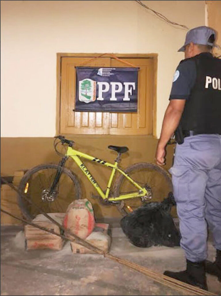 Detuvieron a cuatro sujetos y recuperaron objetos de valor
