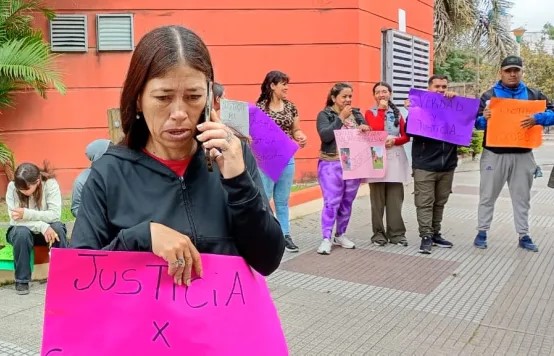 Mi hijo no tiene nada que ver, la chica salió viva de mi casa, aseguró la madre del menor imputado