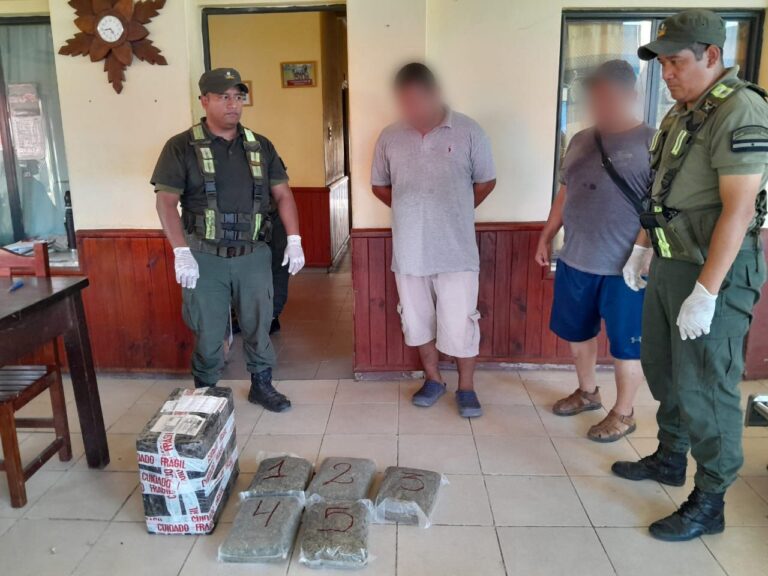 Detenido al Retirar Encomienda con Más de Cinco Kilos de Marihuana