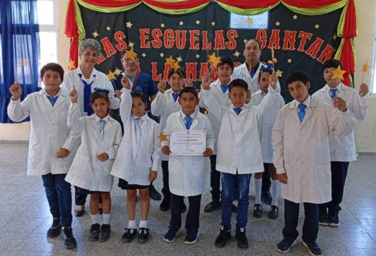 Una enorme mayoría de la matrícula escolar se encuentra en instituciones públicas en la provincia