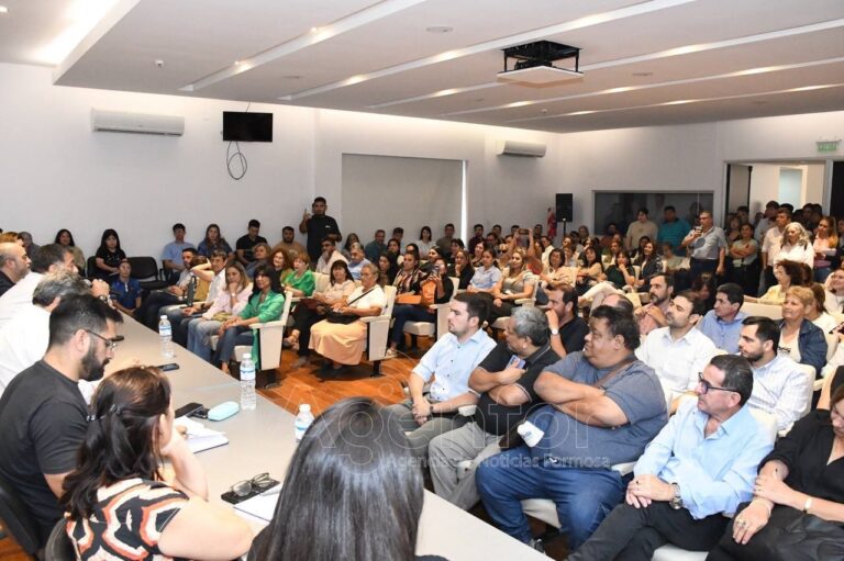 Se entregarán más de 200 mil bolsas navideñas en toda la provincia
