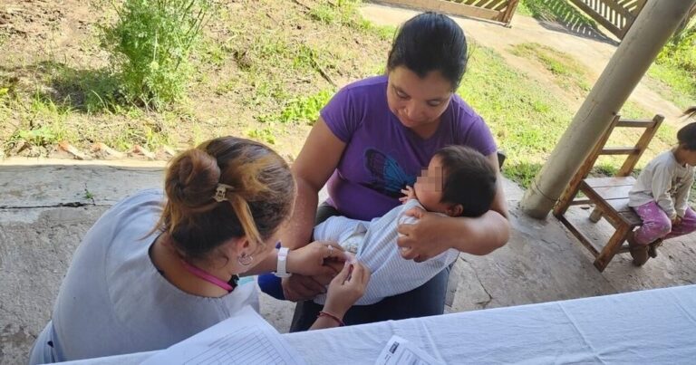 Vecinos de la colonia El Recreo recibieron atenciones y otros servicios de salud gratuitos