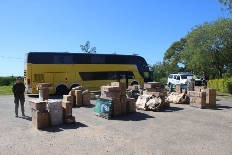 Secuestran en Formosa 8.420 atados de cigarrillos, 44 kilos de hojas de coca y mercadería de contrabando (electrónica y bazar)