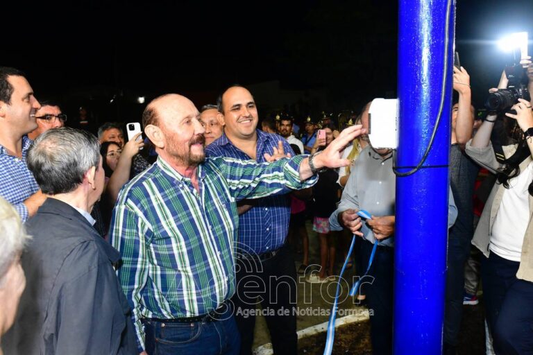Insfrán habilitó la refacción integral del sistema lumínico de las principales avenidas de General Belgrano