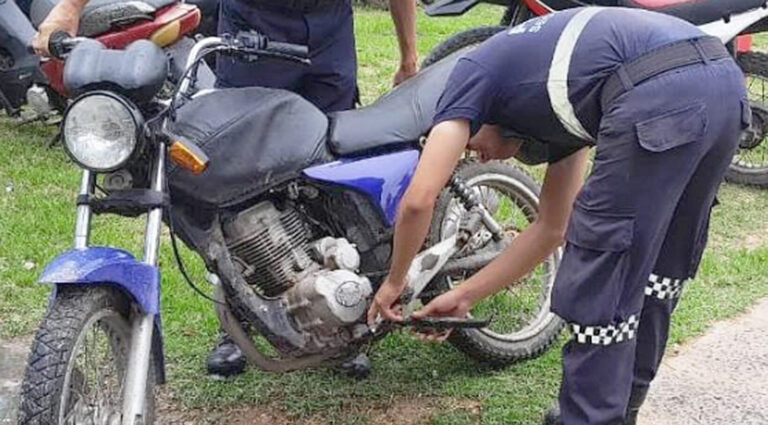 Policías secuestraron tres motocicletas