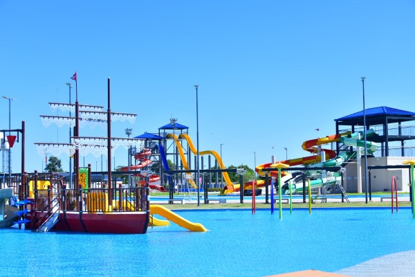 Por clima inestable, suspendieron el inicio de la pileta libre en el Parque Acuático