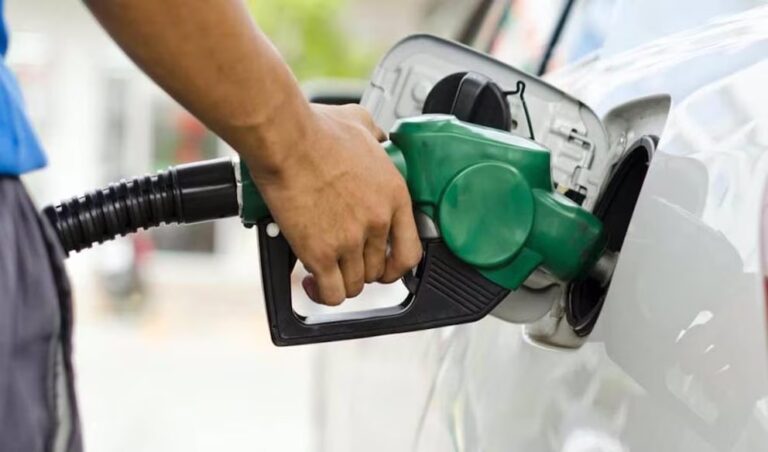 Renovaron descuentos del 30% para nafta y gasoil con hasta $25.000 de reintegro: qué ofrece cada banco