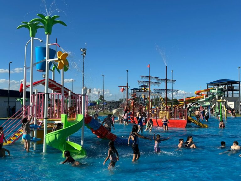 El Parque Acuático 17 de Octubrey el Paseo del Río, destinos preferidos para disfrutar del verano en Formosa