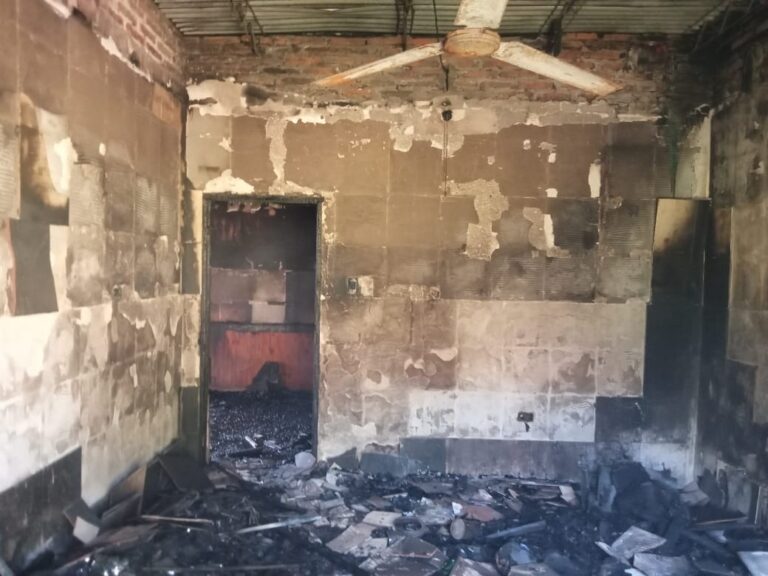 Un cortocircuito redujo a cenizas el hogar de una familia formoseña