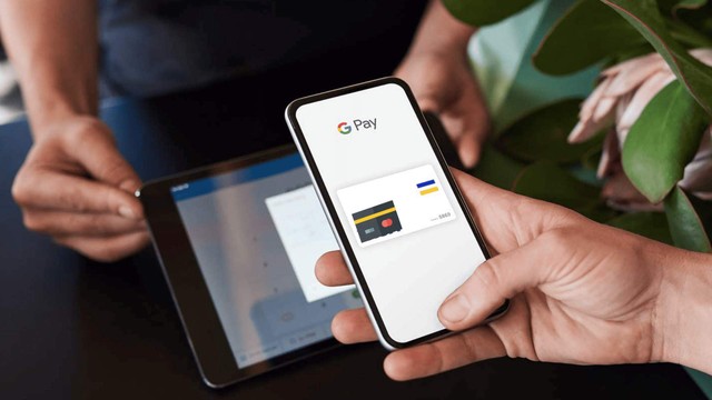 Por qué tu celular es más seguro para pagar en el exterior que una tarjeta de crédito