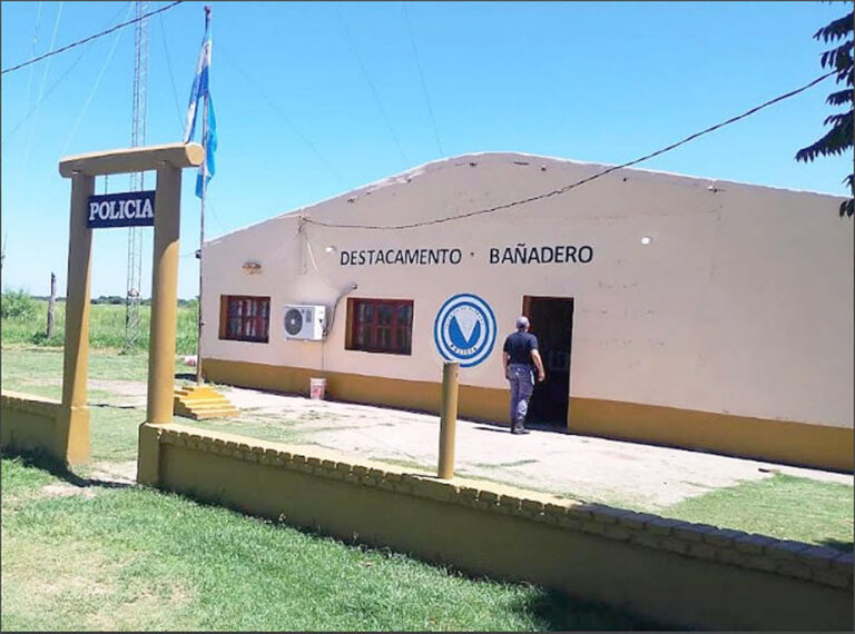 Un hombre amenazó a su pareja con un arma blanca y fue detenido