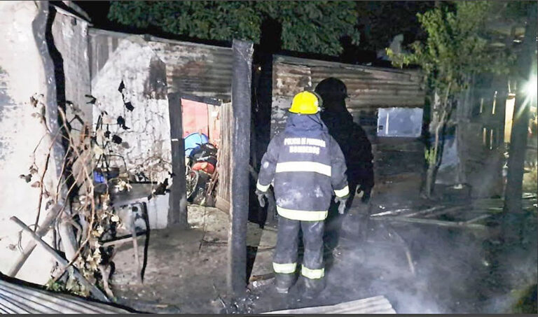 Incendio intencional de una vivienda en Clorinda
