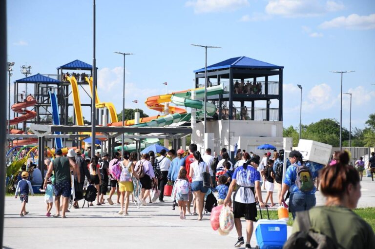 Récord en el Parque Acuático: 20.600 personas asistieron este domingo