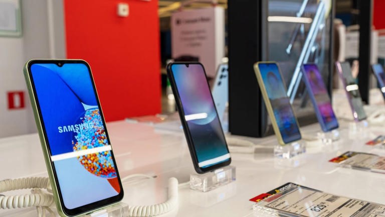 Celulares: Cuándo van a bajar los precios?