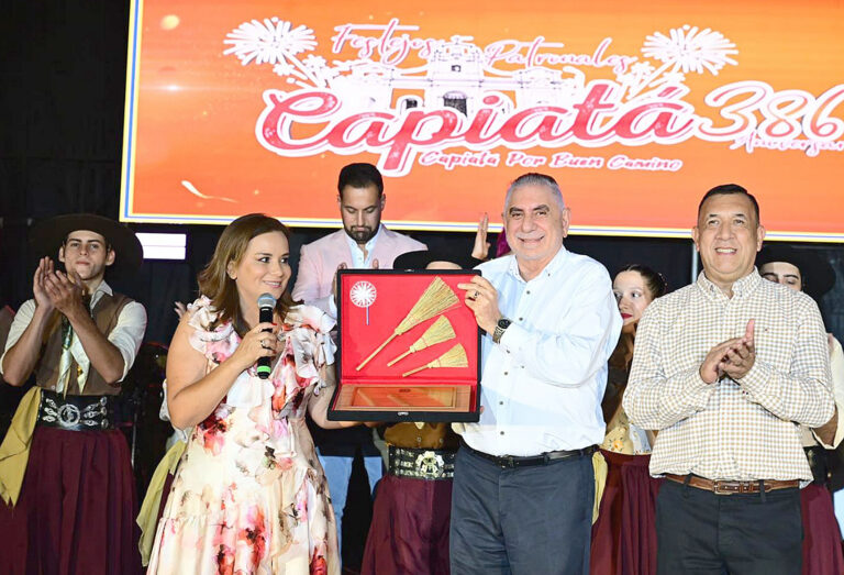 Jofré participó de las celebraciones por el 386º Aniversario de la ciudad paraguaya, Capiatá