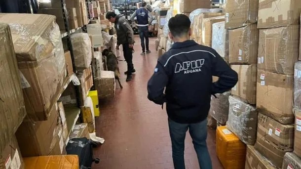 La Aduana lanza una nueva subasta online de productos incautados con precios muy bajos