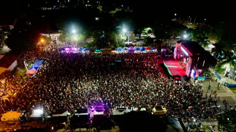 Éxito total y convocatoria masiva en la apertura de la 10ª edición del Festival del Río, Mate y Tereré
