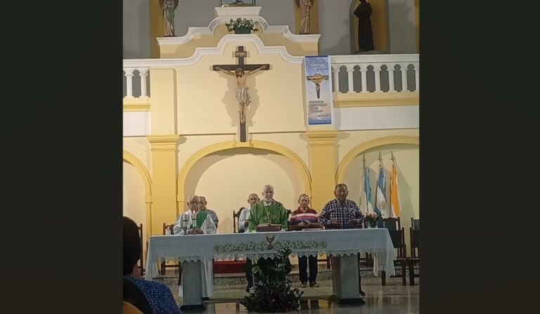 Monseñor Conejero Gallego insta a la feligresía a ser Sal y Luz ante los flagelos del mundo moderno