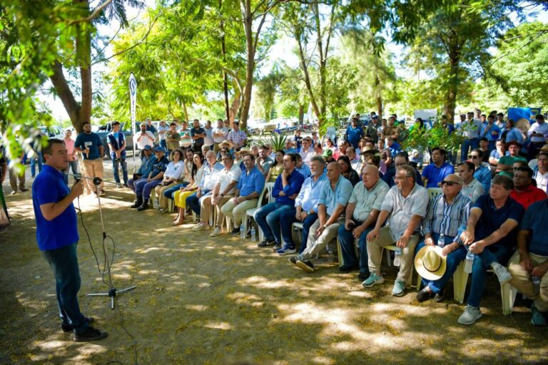 Enrique Zanin valoró el fortalecimiento productivo a familias paipperas