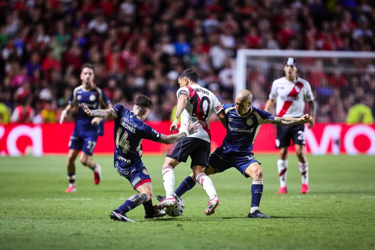 Argentinos Juniors vs. River, en vivo
