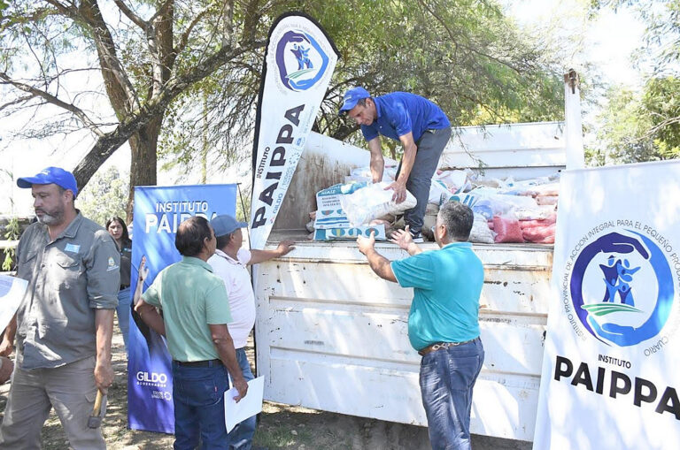 El PAIPPA recorrerá el interior con la siembra de segunda lanzada en Laguna Blanca