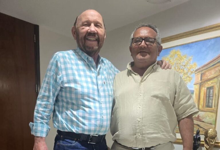 Nacifvaloro yrespaldóla defensa del Gobernador de Formosa Dr Gildo Insfranen defensa del trabajo y el federalismo