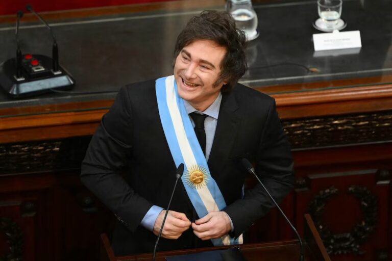 Sesiones ordinarias del Congreso el domingo: nueva hegemonía libertaria, paquete de reformas y desbandada peronista