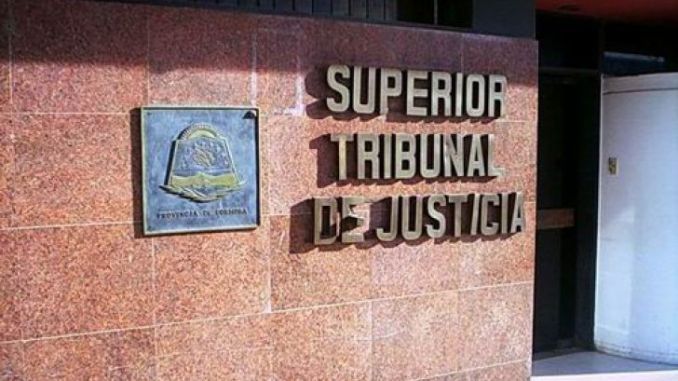 Sanción para dos empleados judiciales por maltrato a una compañera