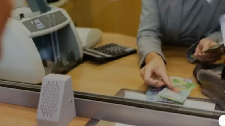 Paritarias de bancarios: cuánto cobrarán en marzo de 2026 tras el último acuerdo