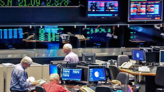 ADRs cierran febrero con pérdidas de hasta el 25%