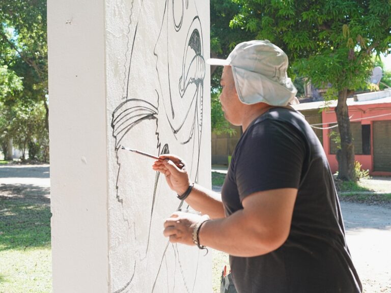 XXIII Fiesta Nacional de la Corvina de Río: artistas formoseños le ponen colores e identidad a la ciudad de Herradura