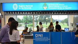 Defensores del Pueblo de todo el país reclamaron al RENAPER que garantice la producción y entrega de DNI y pasaportes