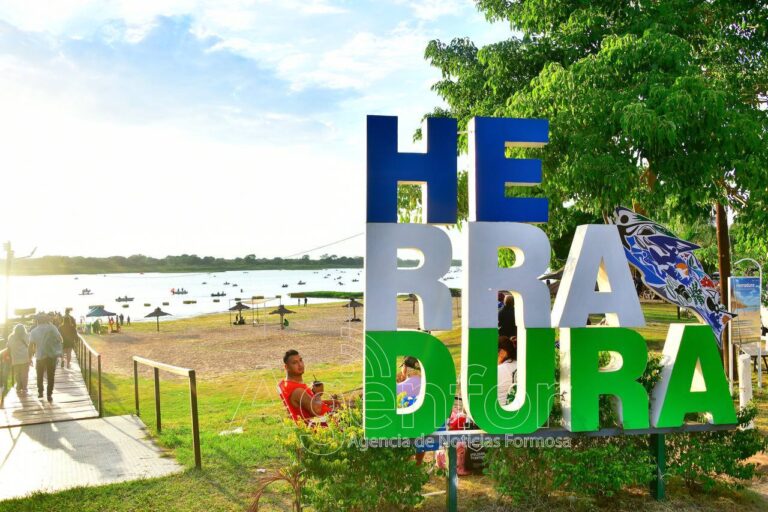 Pescadores de toda la región participaron de la exitosa Fiesta Nacional de la Corvina de Río