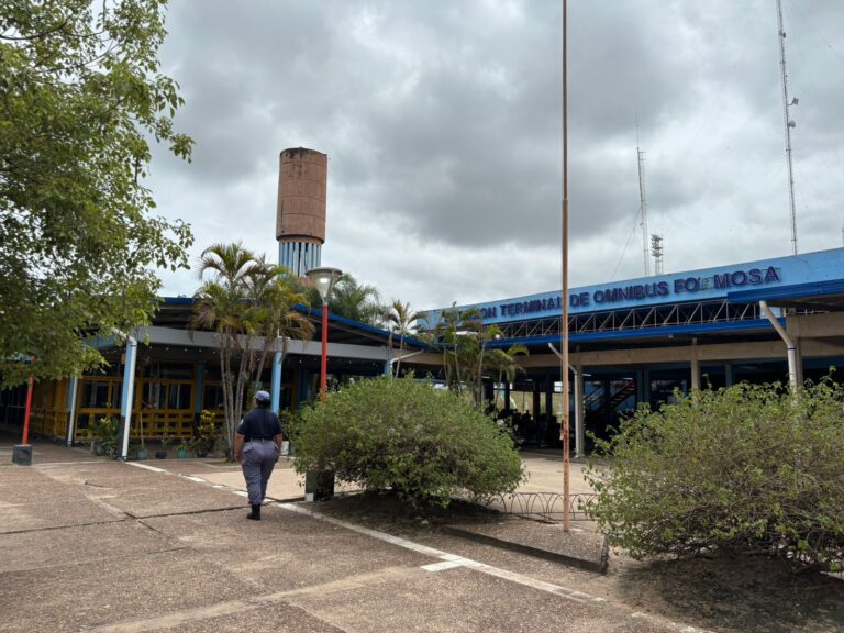 Preocupación por la liberación de un hombre acusado de tentativa de robo y acoso frente a la terminal