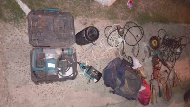 Apresaron a dos sujetos y recuperaron objetos sustraídos de una vivienda