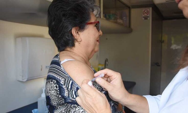 Formosa vacuna contra la gripe y el COVID-19