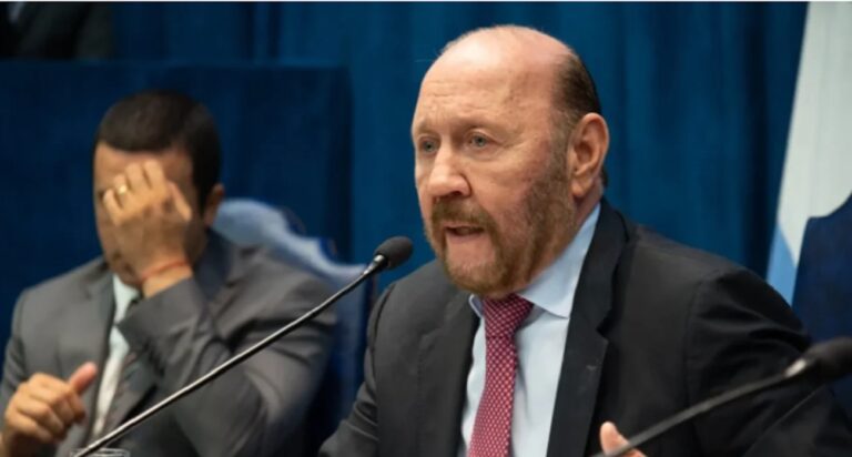 Por caída de recursos coparticipables y baja de transferencias no automáticas, provincias acumulan rojo de $15,3 billones en la era Milei: Formosa perdió $800 mil millones