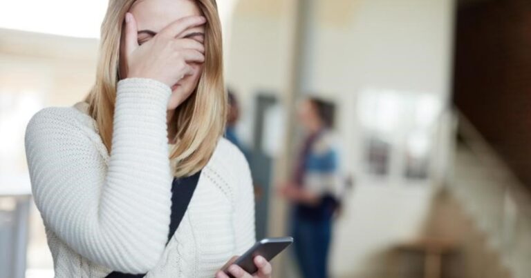 Misión imposible: por qué es tan difícil hablar con un ser humano cuando se hace un reclamo