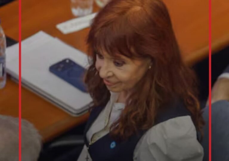CFK declaró en Tribunales y volvió a denunciar una persecución en su contra