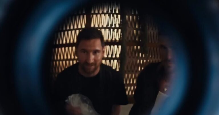 Video: La increíble participación de Messi y De Paul en un videoclip de Tini