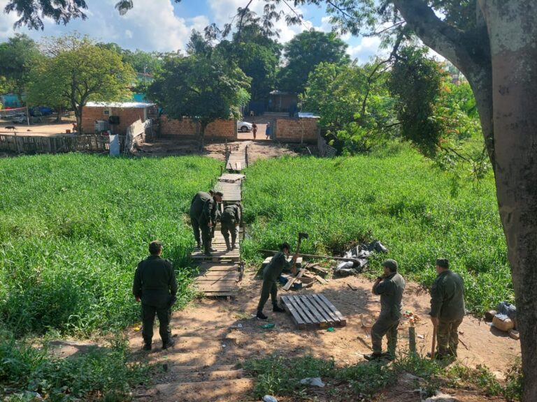 Operativo en Formosa: Gendarmería destruyó ocho pasarelas clandestinas en la frontera con Paraguay
